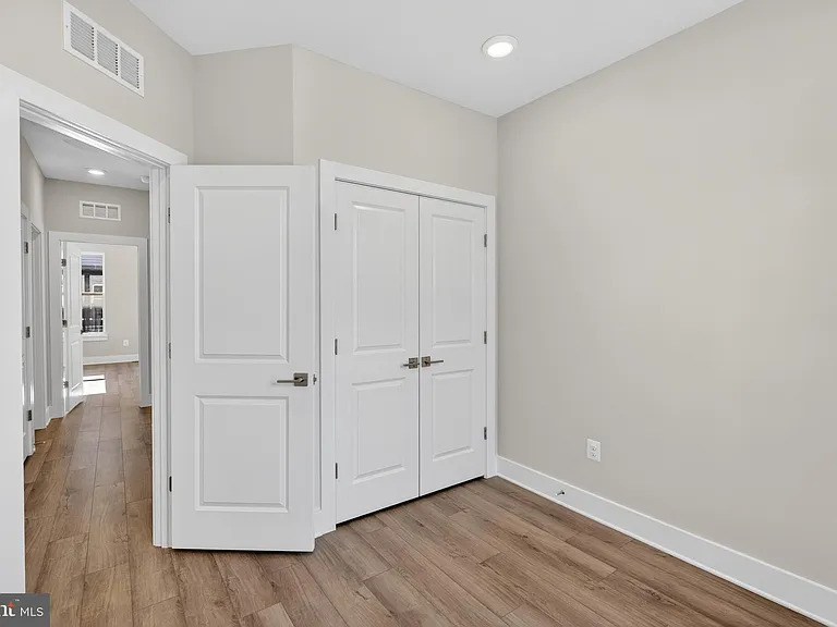 2507 Light St — Photo 20