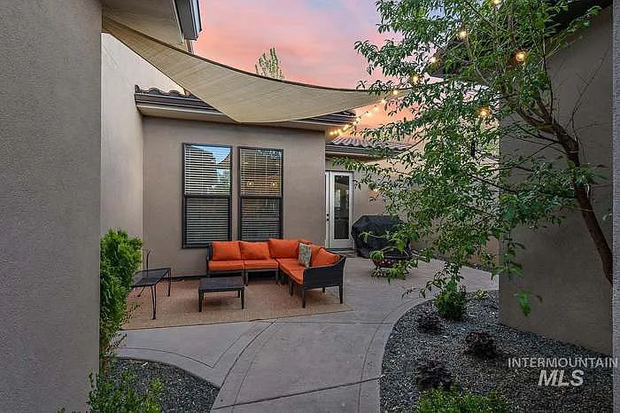 1267 E Spinnaker Ln — Photo 12