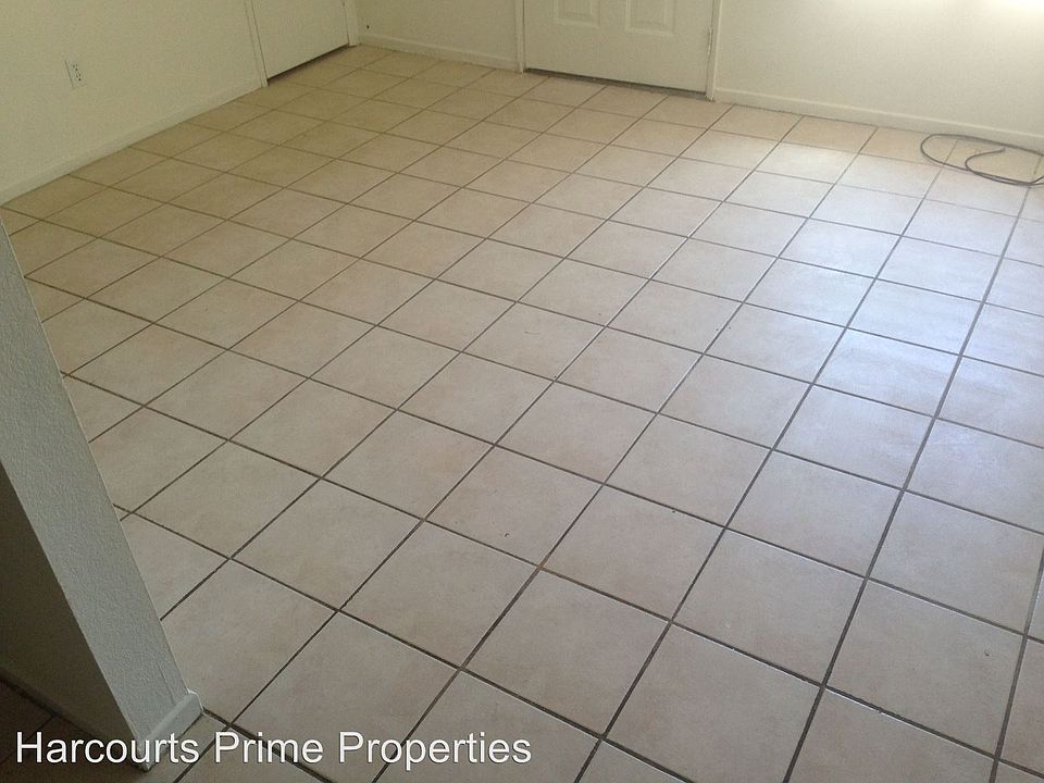 1st image of 73433 Sun Valley Dr