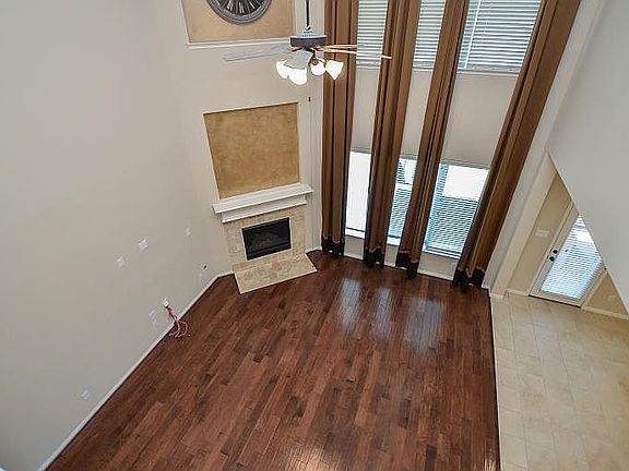 3rd image of 5311 Belle Manor Ln