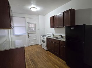 7749 N Sheridan Rd APT 1, Chicago, IL 60626