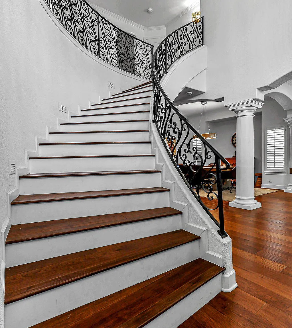 6 bed, 6.0 bath, 5495 sqft, $8,000 — Photo 3