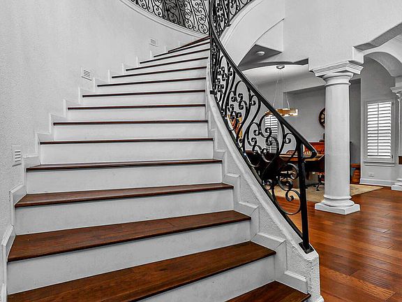 3rd image of 6528 Calle Placido Dr