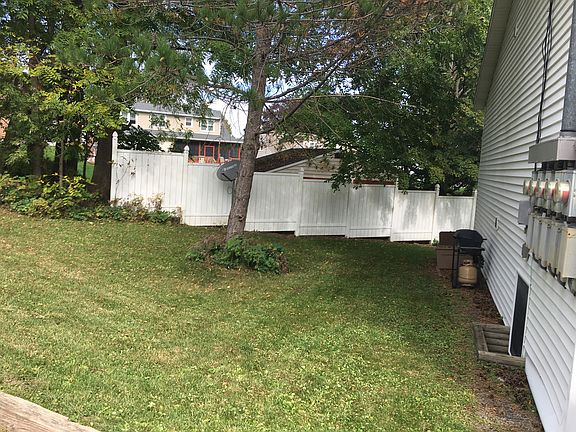 3rd image of 9447 Butler Rd #D