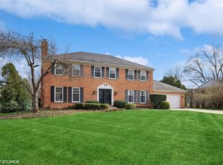 1457 S Shore Ct, Barrington, IL 60010