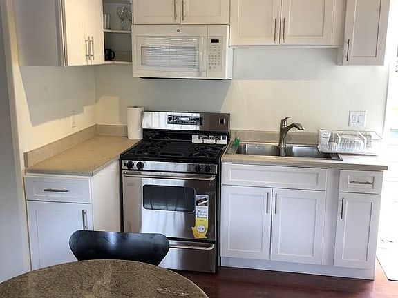 3rd image of 1434 14th St #A