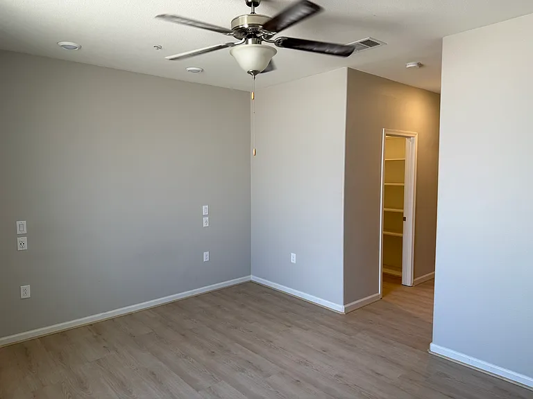 3161 Sterling Ridge Cir #3161 — Photo 17