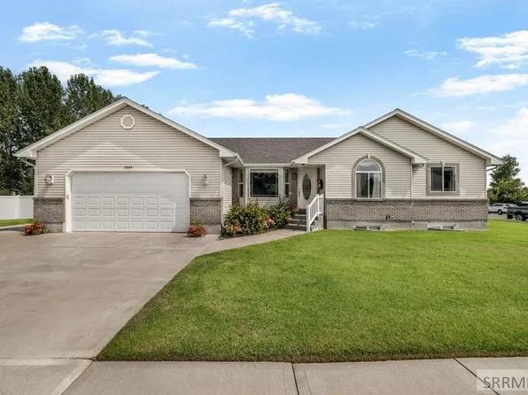 3864 E John Adams Pkwy, Ammon, ID 83406