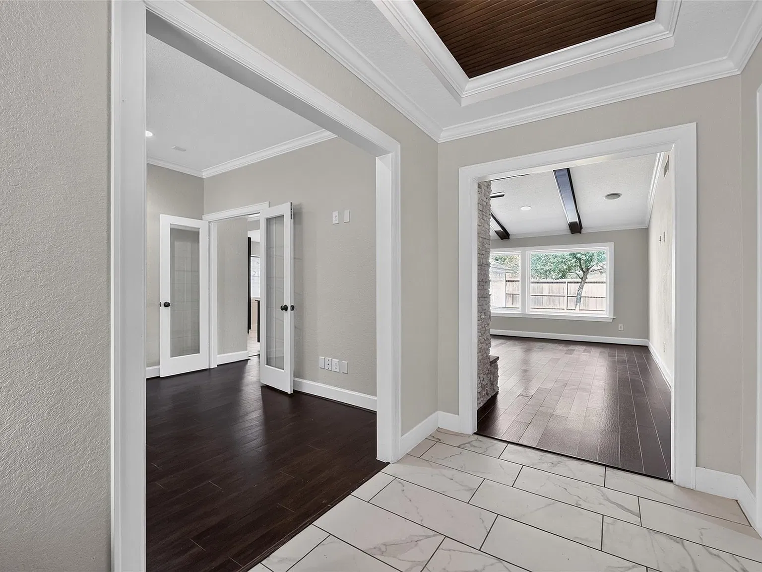 4 bed, 2.0 bath, 2098 sqft, $2,795 — Photo 4