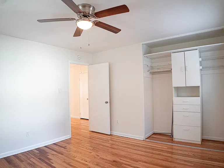 13227 Sturbridge Rd — Photo 22