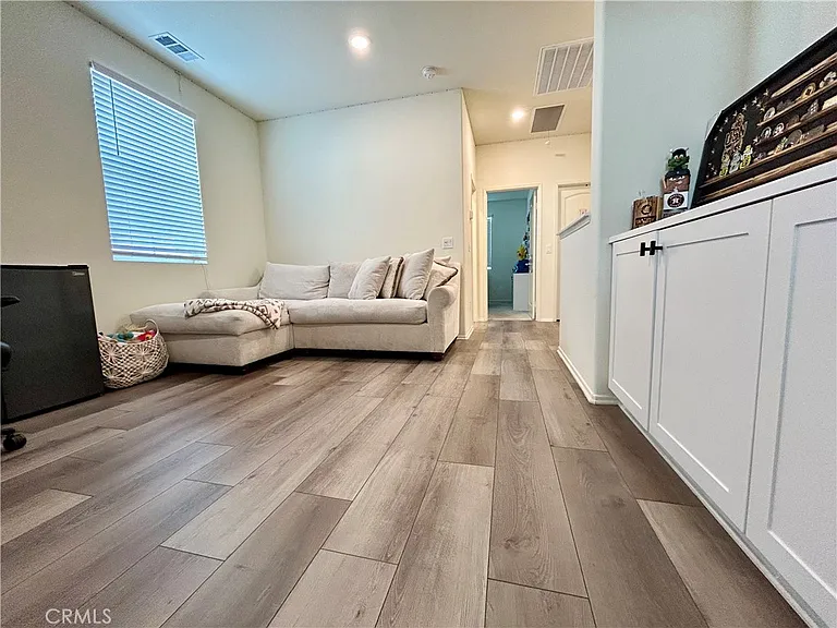 27375 Georgetown Dr — Photo 13