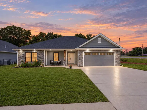 1501 Ellis Pl, Moberly, MO 65270