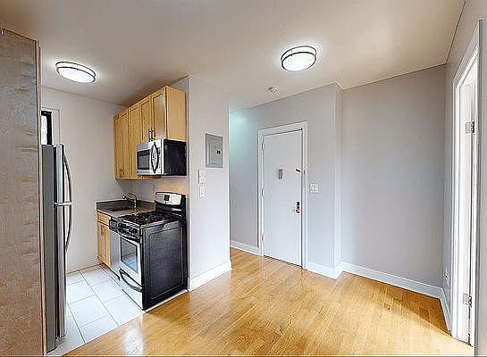 1st image of 23-25 E 124th St #4A