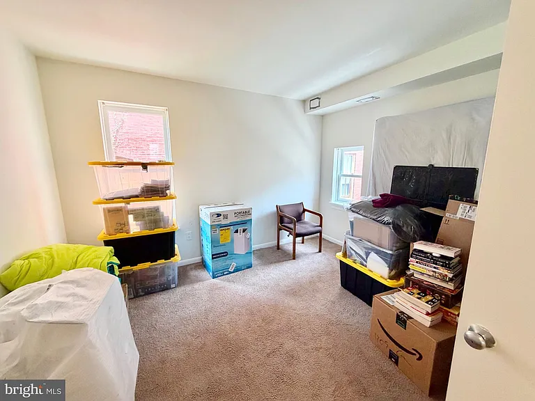 1209 Locust St #3F — Photo 8