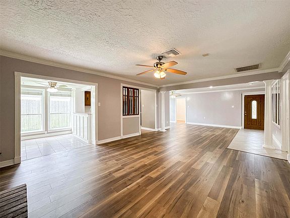 5th image of 39 Oak Harbor Dr