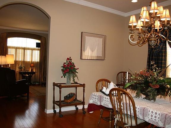 4th image of 5114 Chanticleer Dr