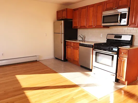 Rented by NY Space Finders Inc. | media 17