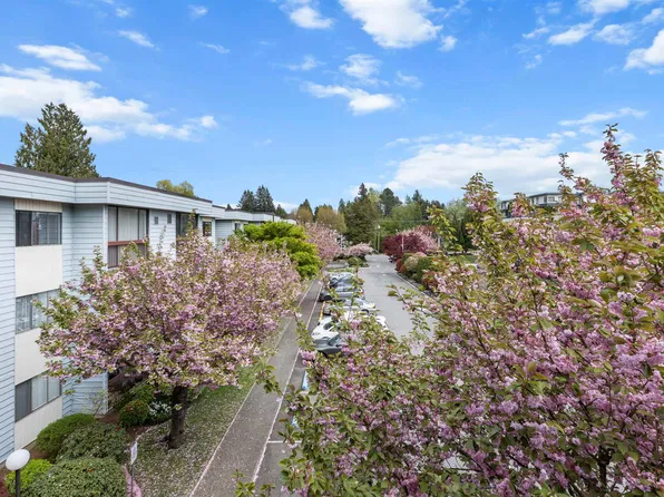2279 McCallum Rd #307, Abbotsford, BC V2S 6J1