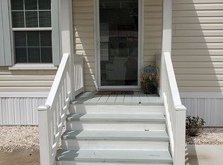 142 Offshore Dr, Murrells Inlet, SC 29576