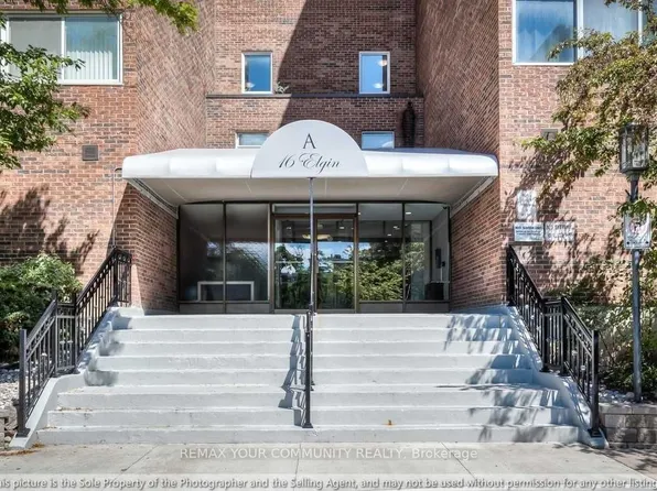 16 Elgin St #227, Markham, ON L3T 4T4