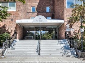 16 Elgin St, Markham, ON