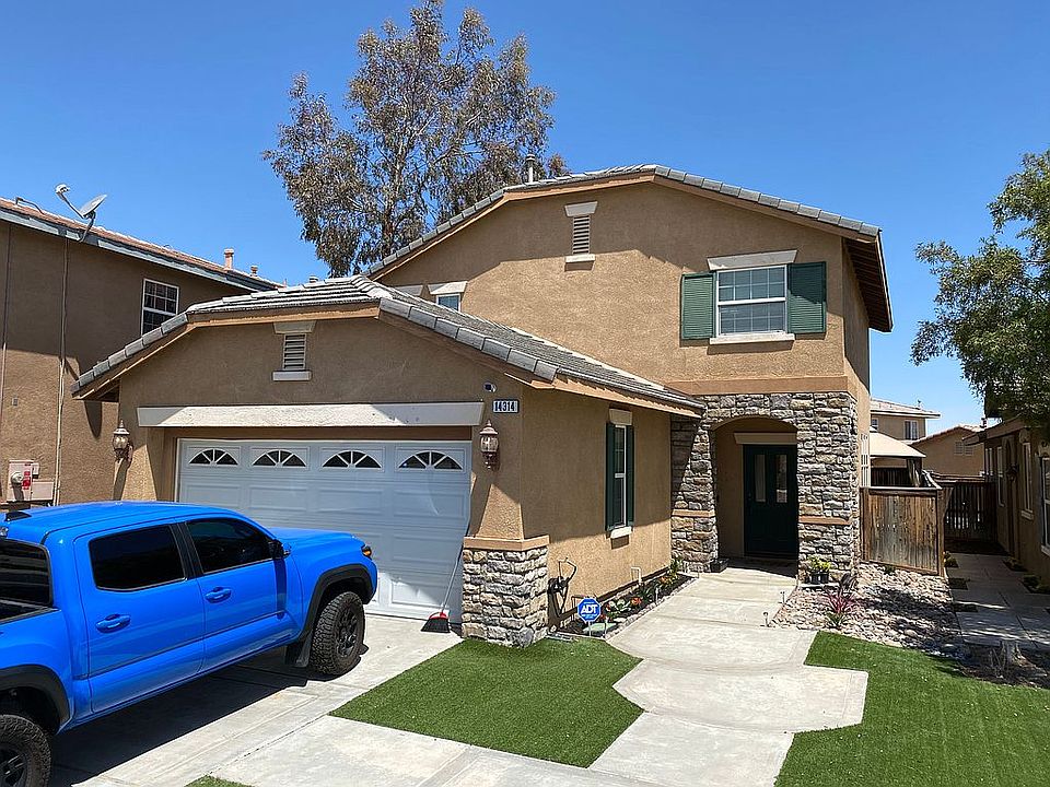2nd image of 14314 Castle Peaks St