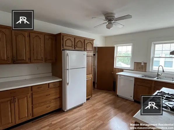 17-19 Eddy St #2, Waltham, MA 02453