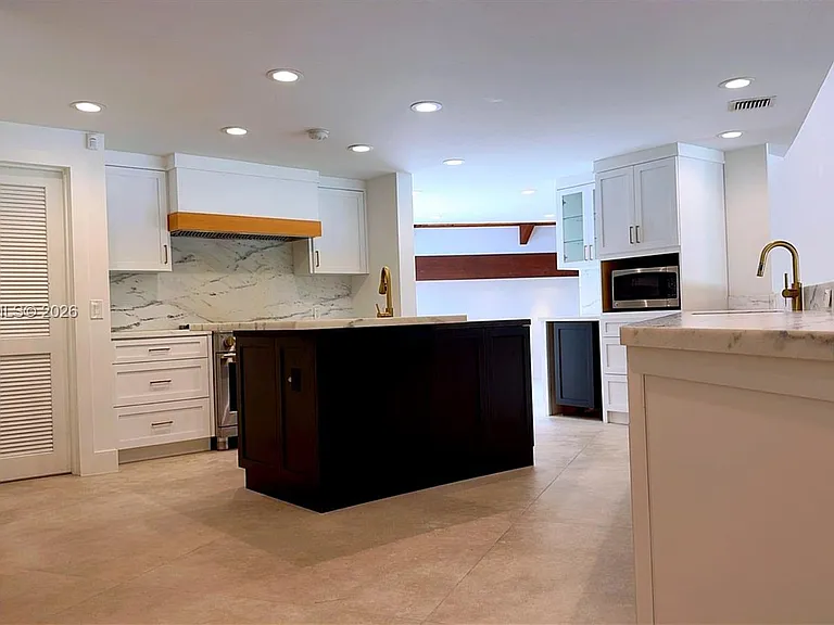 8925 SW 102nd Ter — Photo 28