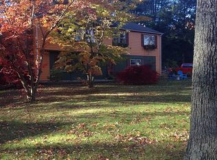 15 Fernwood Dr, Windham, CT 06280