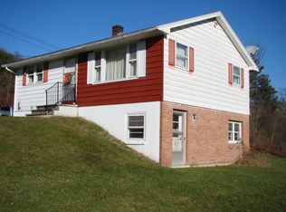 204 Town Hill Rd, Poultney, VT 05764