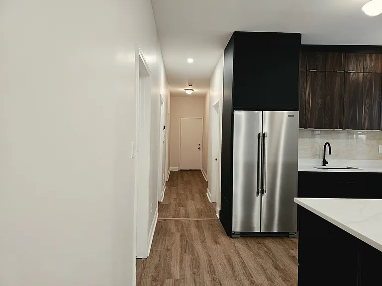 1009 S Claremont Ave #1 — Photo 7
