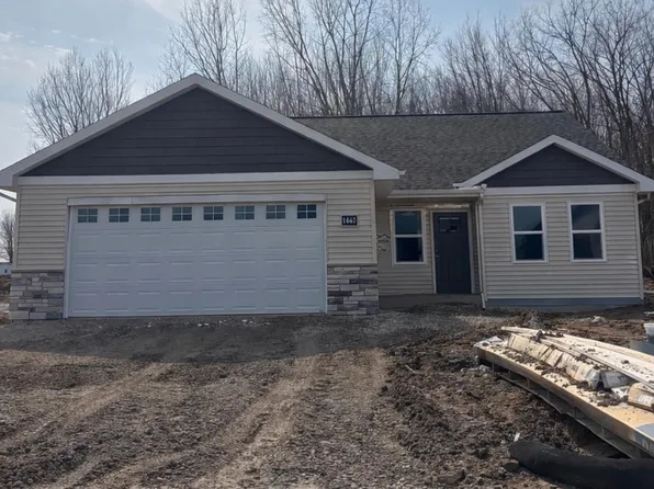 1667 Trefoil Trl, Green Bay, WI 54313