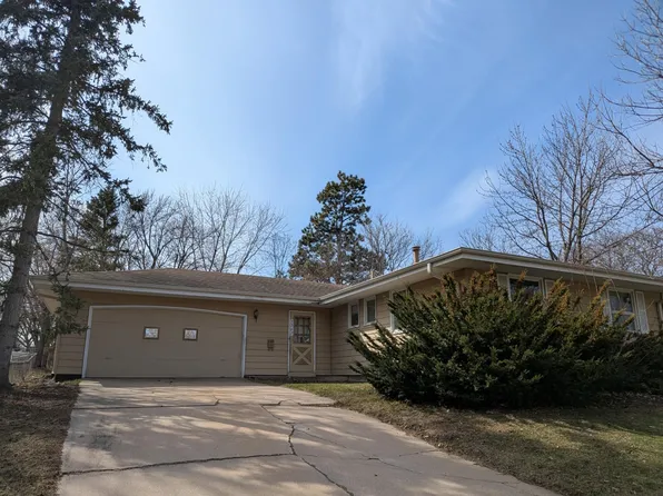 3367 Xylon Ave N, New Hope, MN 55427