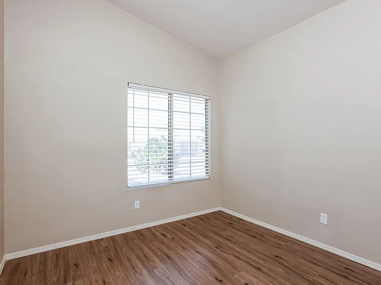 9009 E Kinross Dr — Photo 11