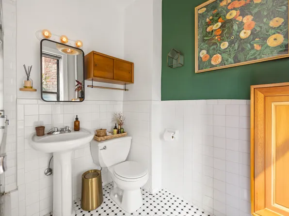 192 Union Street image 18 of 36