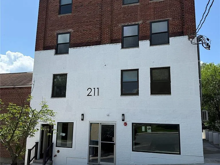 211 South St #5 — Photo 1