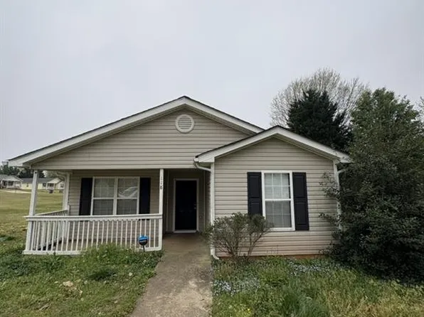 118 Dove Lndg, Social Circle, GA 30025