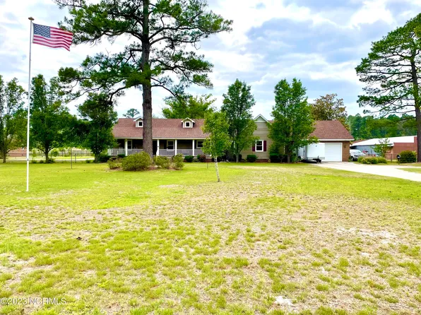 123 Lakewood Road, Elizabethtown, NC 28337