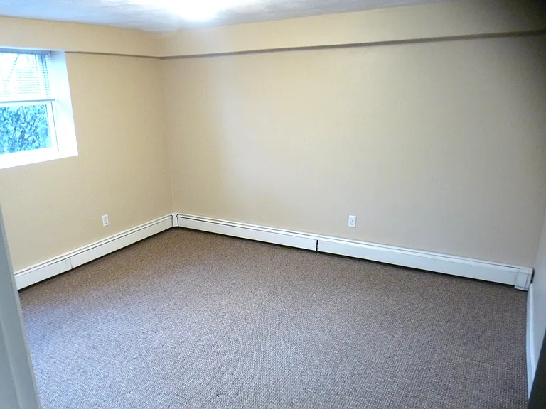 44 Lawrence Ln #1 — Photo 6