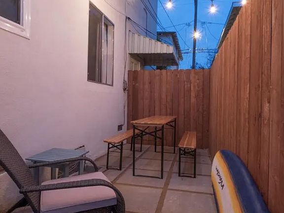 3rd image of 740 California Ave