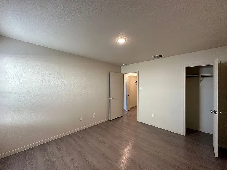 5708 Rustler Dr — Photo 16