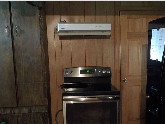 5th image of 917 E Titus St