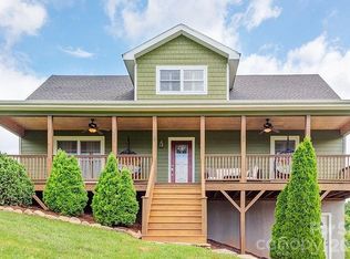 216 Reilly Dr, Leicester, NC 28748