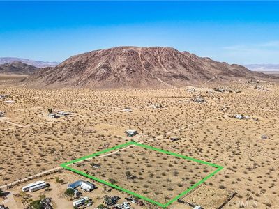 123 Lorraine Ave, Landers, CA, 92285