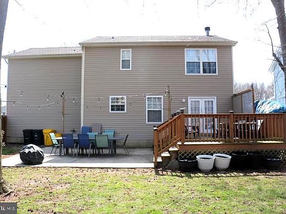 2nd image of 300 Beverley Pl