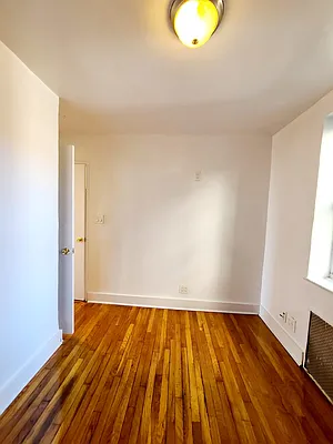 Rented by G Y B Realty Inc | media 6