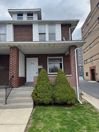 1320-1322 Chelsea Ave Photo 1 1320-1322 Chelsea Ave Photo 1