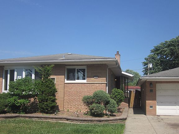 2nd image of 733 Campbell Ave