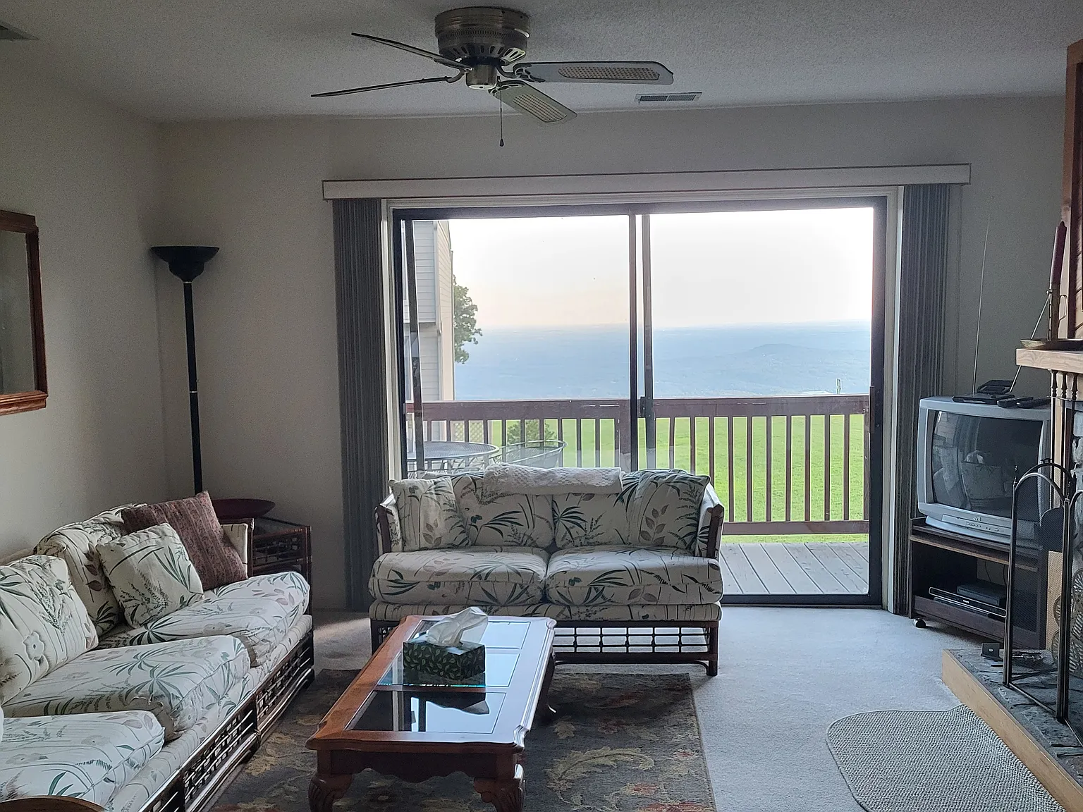 2 bed, 2.5 bath, 1080 sqft, $1,700 — Photo 2