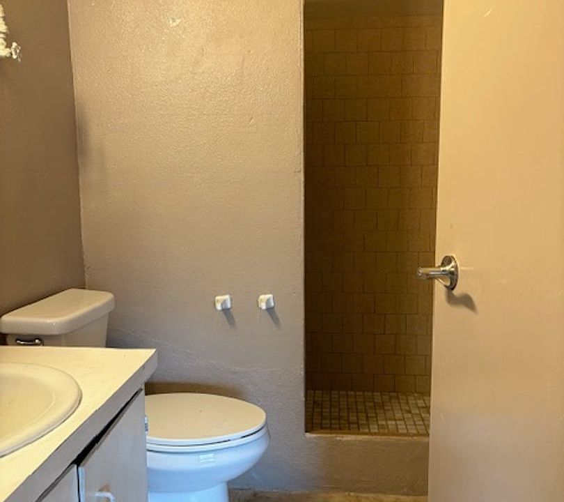 2nd image of 4675 N Howa Rd #1